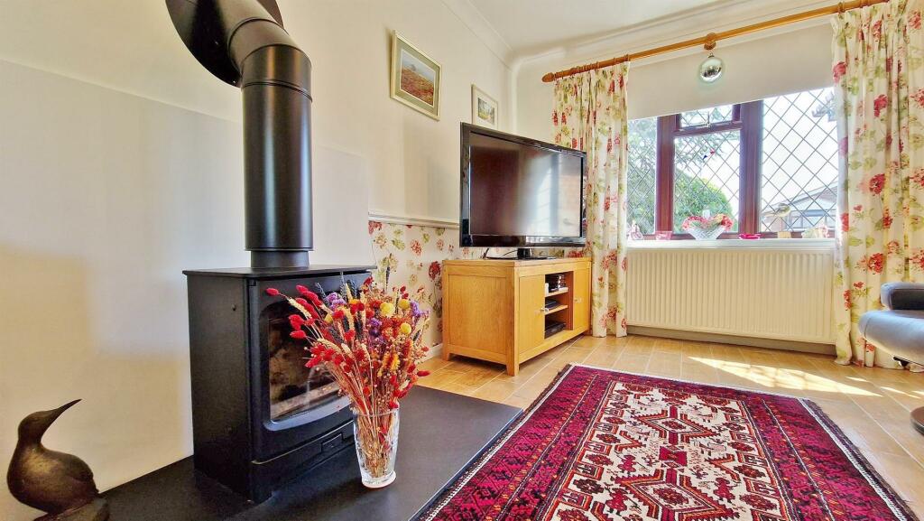 Additional image 6 of Thorns Way, Frinton Homelands