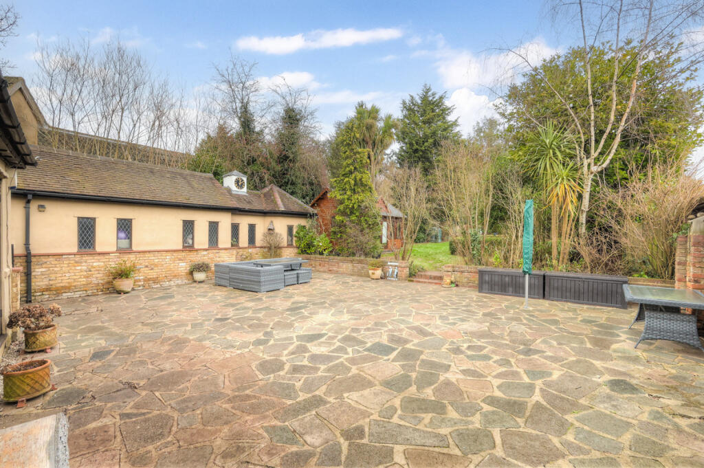 Additional image 40 of Rectory Road, Billericay, CM12