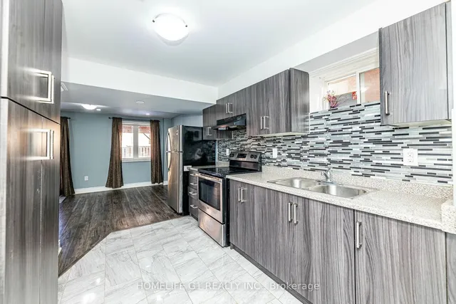 Additional image 31 of 25 Oblate Cres