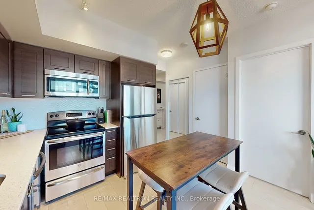 Additional image 12 of 2212 Lakeshore Blvd Unit 713