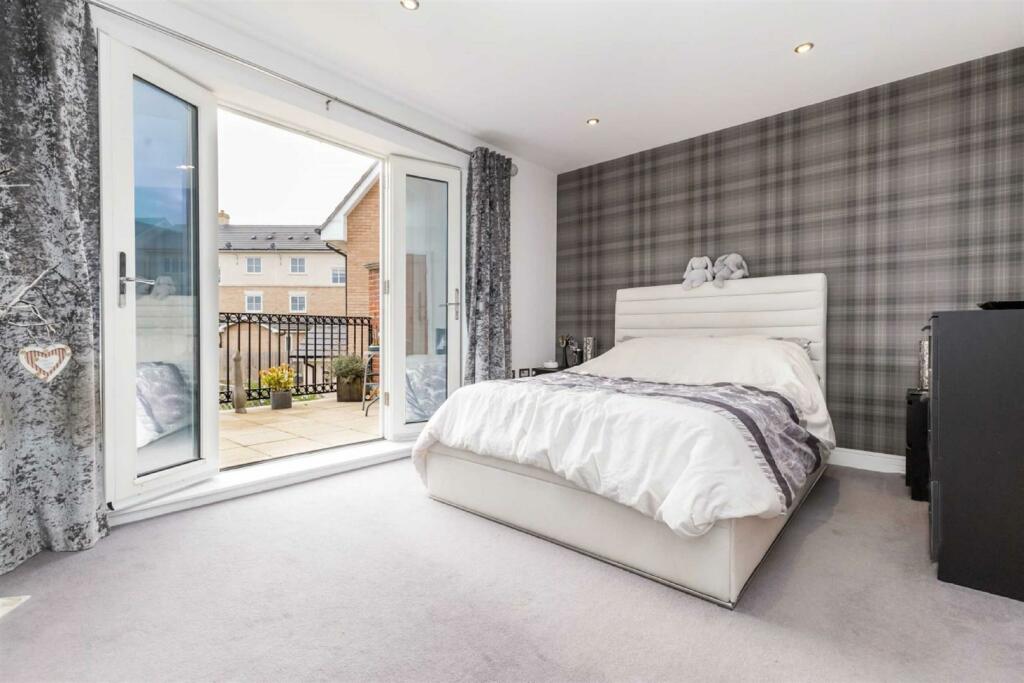 Additional image 9 of Mowbray Close, Epping