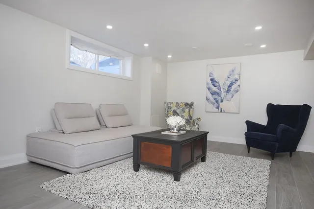 Additional image 24 of 11 Penetang Cres