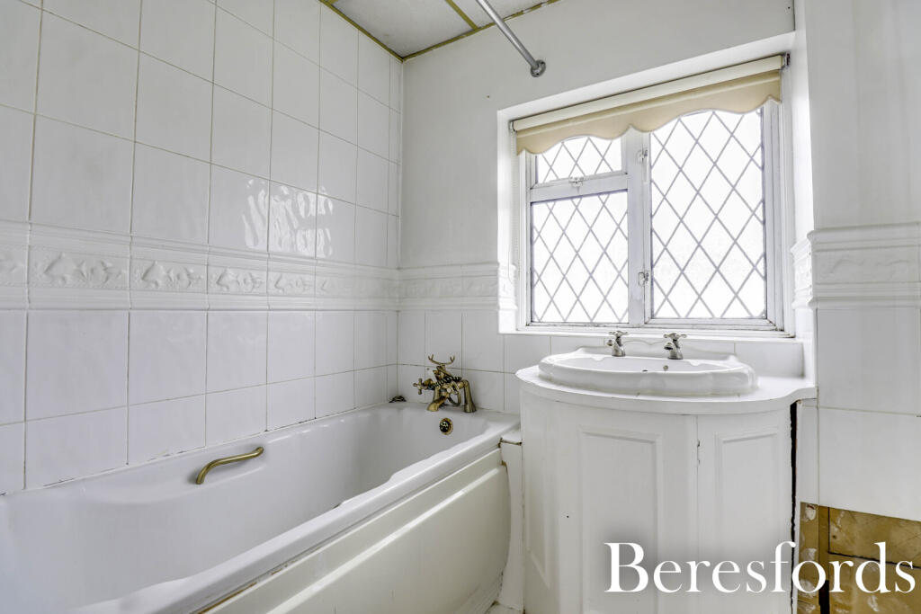 Additional image 13 of Cornwall Road, Pilgrims Hatch, CM15