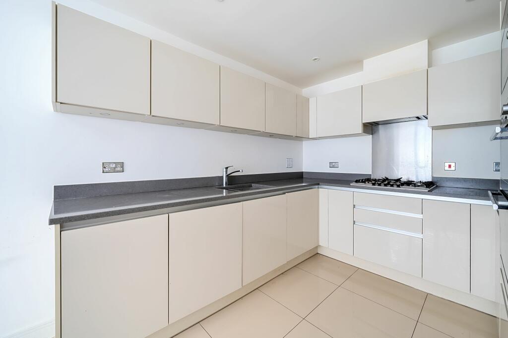 Additional image 5 of Willow Mews, Caterham, CR3