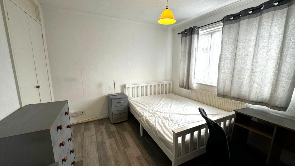 Additional image 4 of Othello Close, Colchester, Essex, CO4