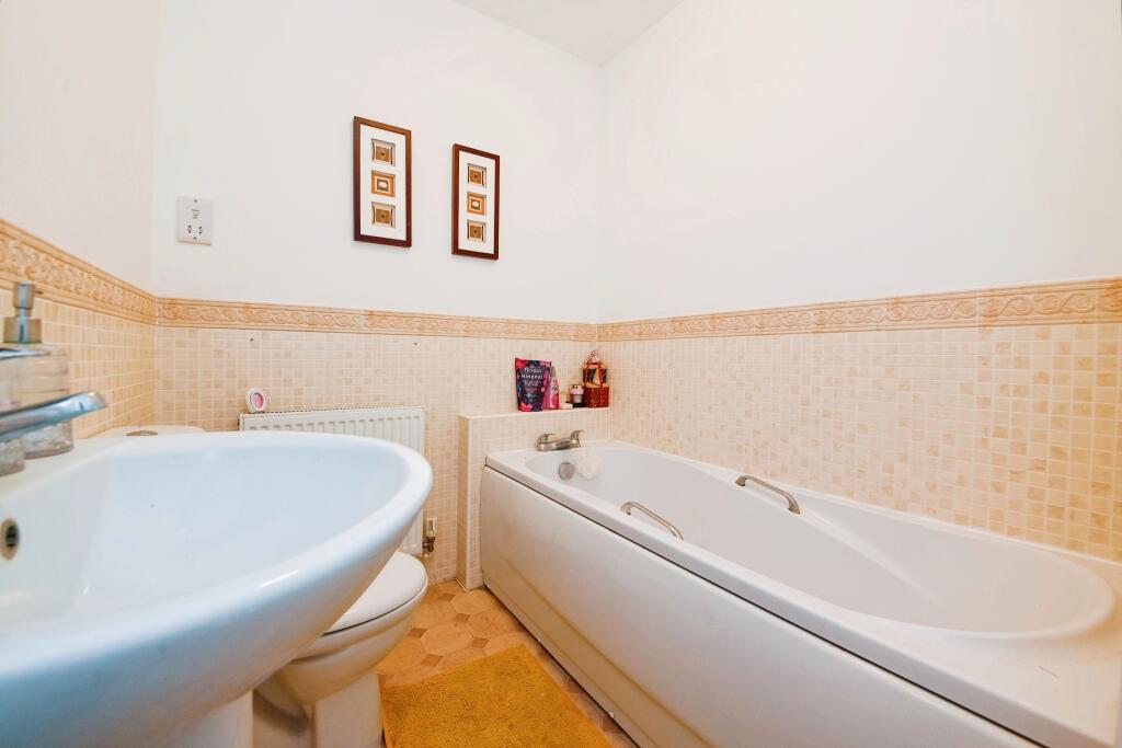 Additional image 11 of Harpers Way, Clacton-on-sea, CO16