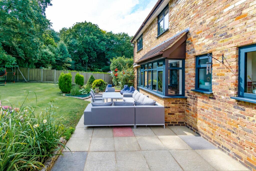 Additional image 24 of Birchwood Lane, Caterham, CR3