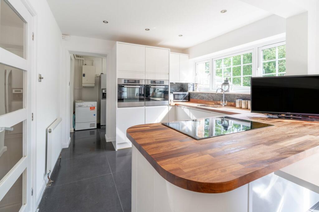 Additional image 21 of Oak Drive, Sawbridgeworth, CM21