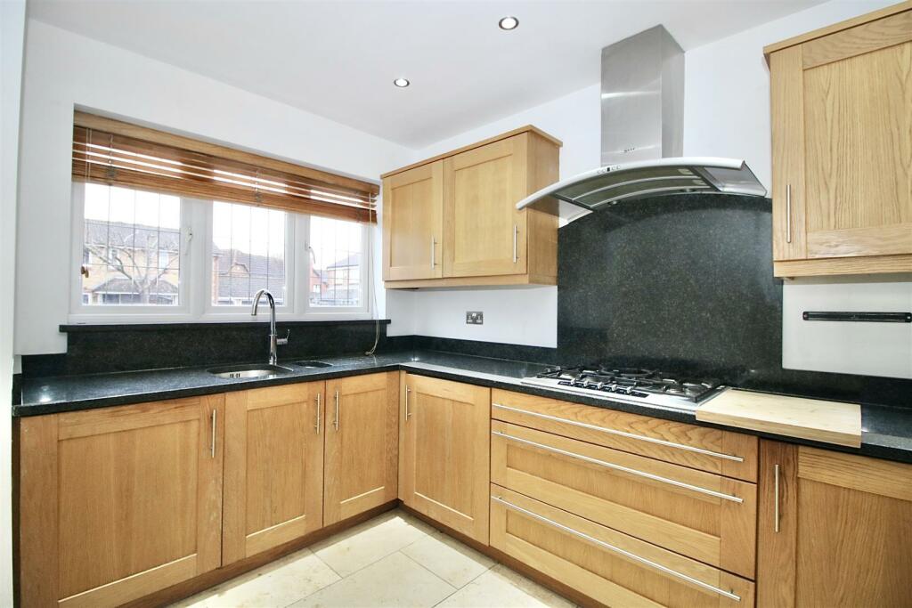 Additional image 16 of Carpenter Close, Billericay