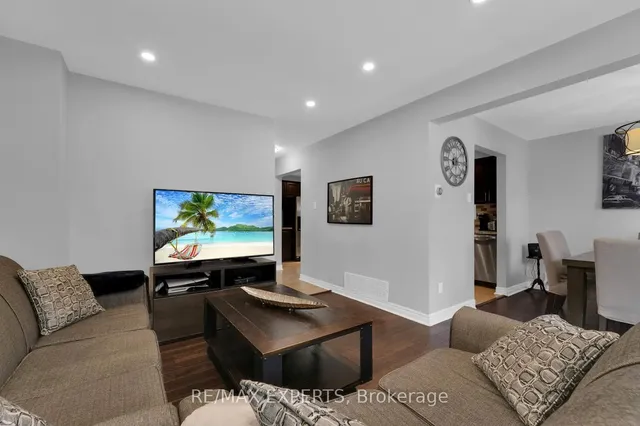 Additional image 18 of 10 Cassander Cres