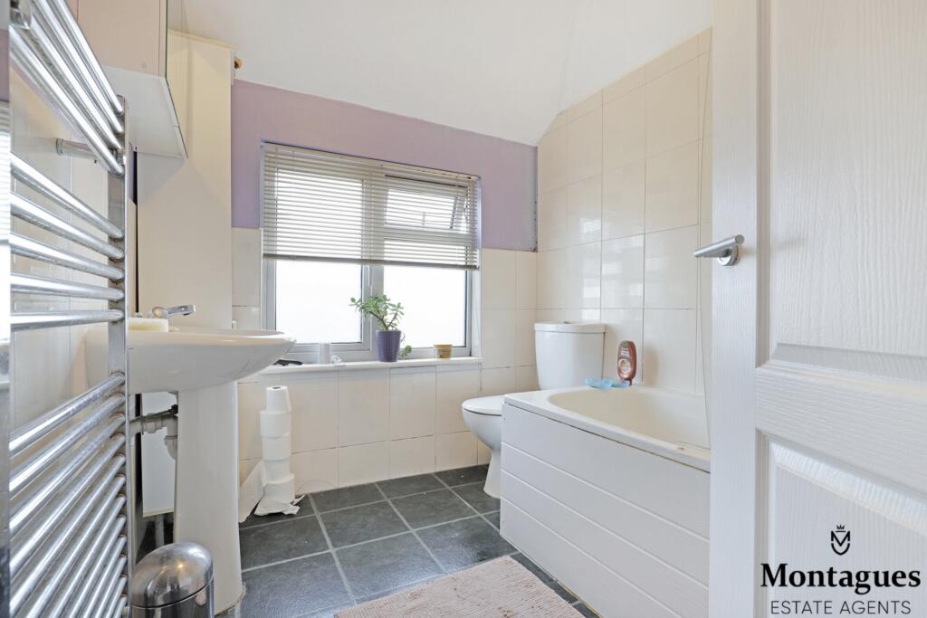 Additional image 16 of Hemnall Street, Epping, CM16