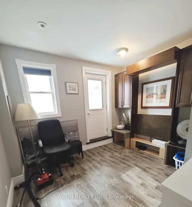 Additional image 9 of 83 Sullivan St