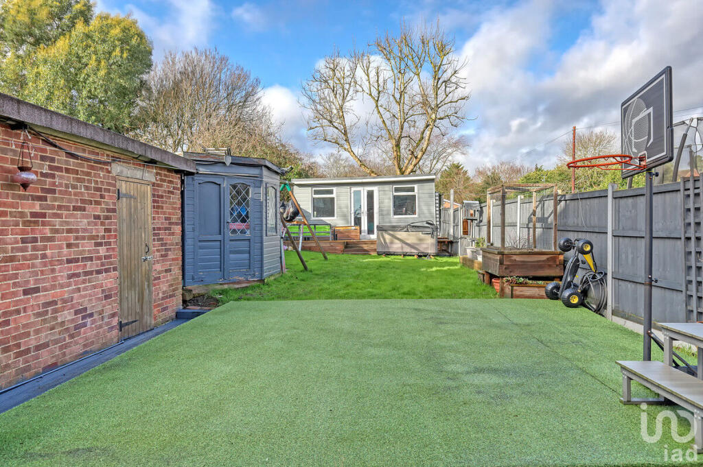 Additional image 17 of Langham Crescent, Billericay, CM12