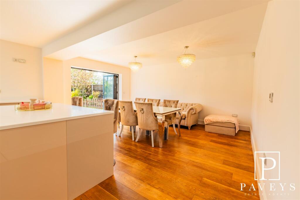 Additional image 8 of White Lodge Crescent, Thorpe-Le-Soken