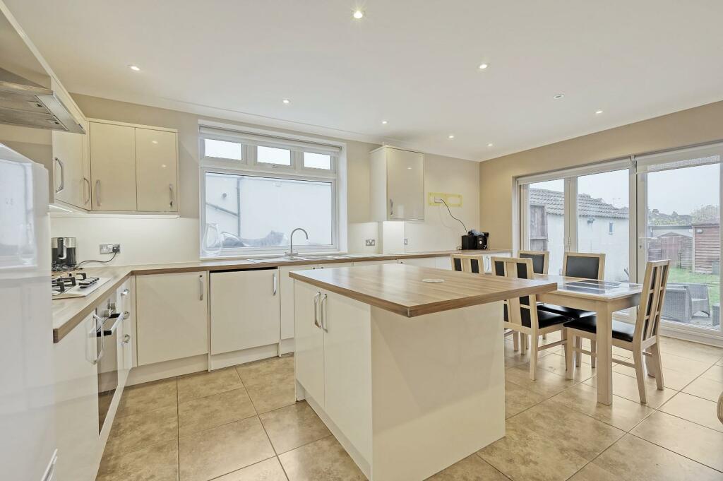 Additional image 4 of Orchard Drive, Theydon Bois, Epping
