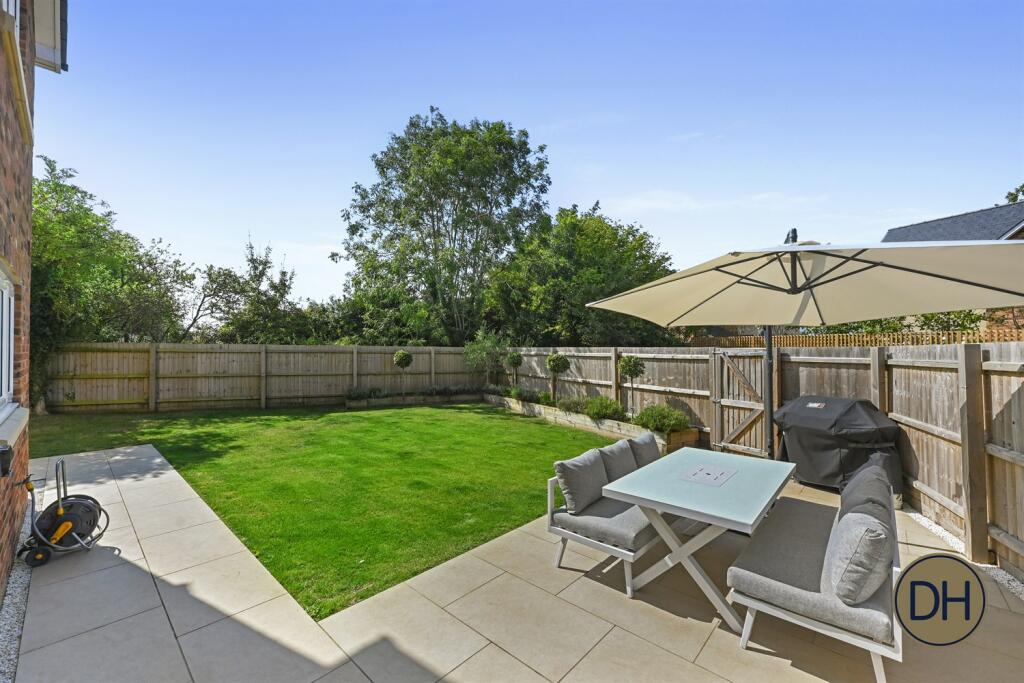 Additional image 24 of Highfield Close, Hastingwood, Essex CM17