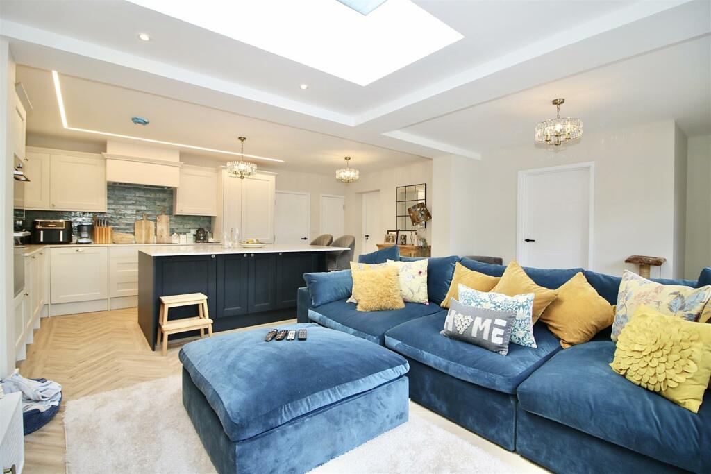 Additional image 19 of Norsey View Drive, Billericay