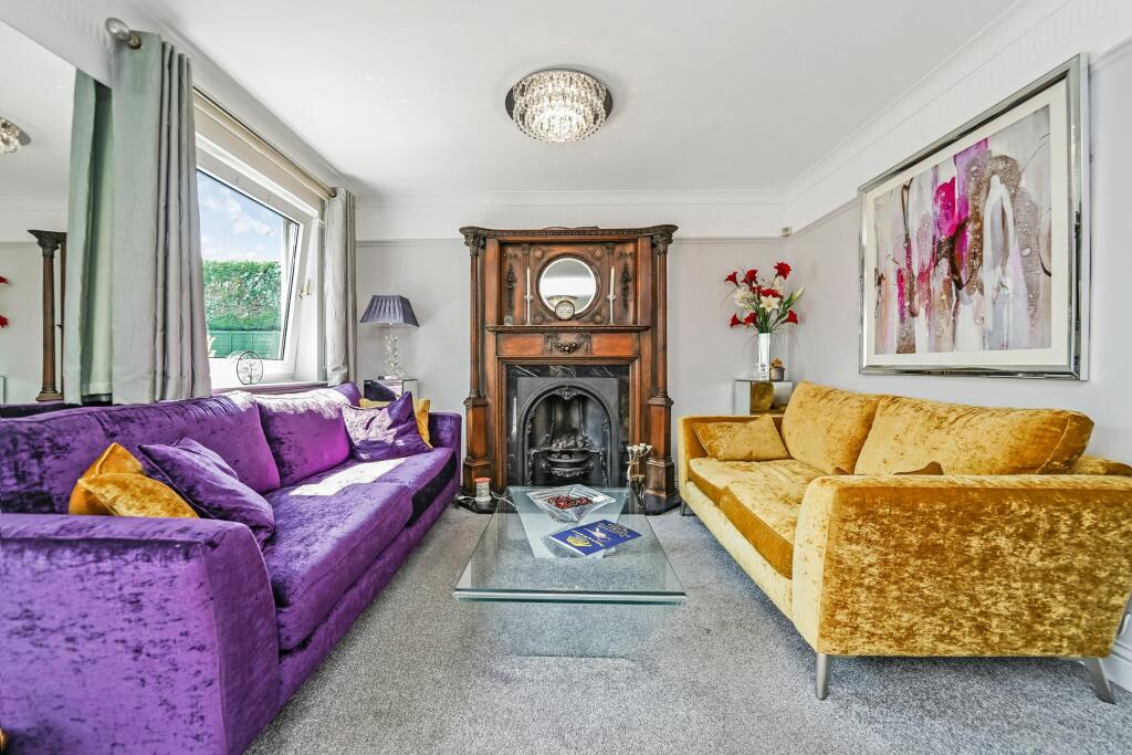 Additional image 3 of The New House, Park Avenue, Hastingwood