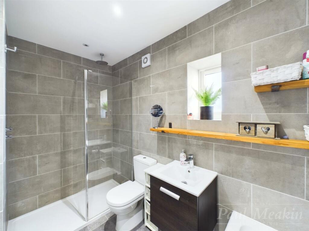 Additional image 16 of Cranleigh Close, South Croydon