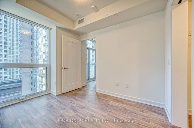 Additional image 23 of 99 John St Unit 1405