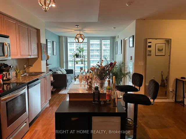 Additional image 2 of 209 Fort York Blvd Unit 965