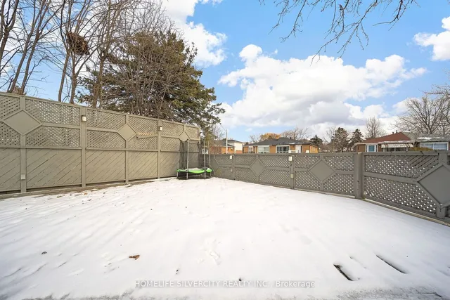 Additional image 39 of 133 Earnscliffe Circ