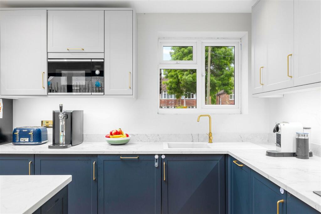 Additional image 5 of Caterham Drive, Coulsdon, CR5 1JQ