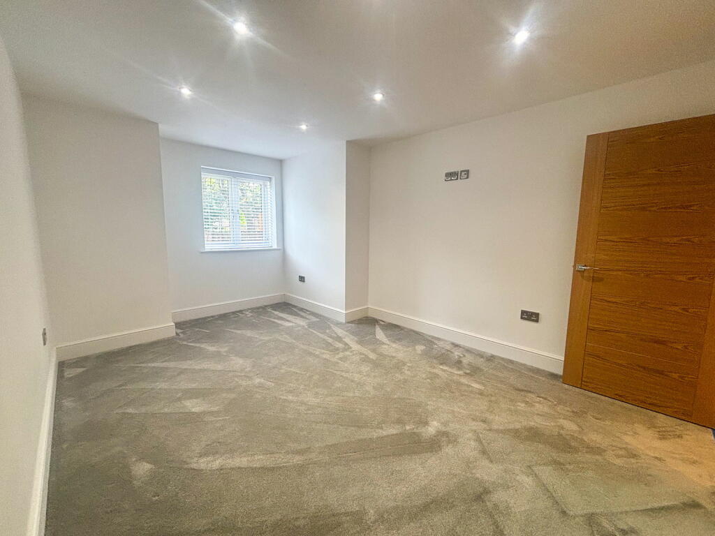 Additional image 11 of The Sheas, 41 Shenfield Road