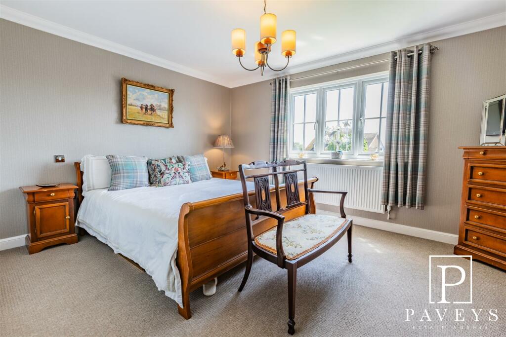 Additional image 21 of Kirby Road, Walton On The Naze