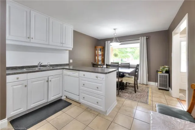 Additional image 18 of 42 Acacia St