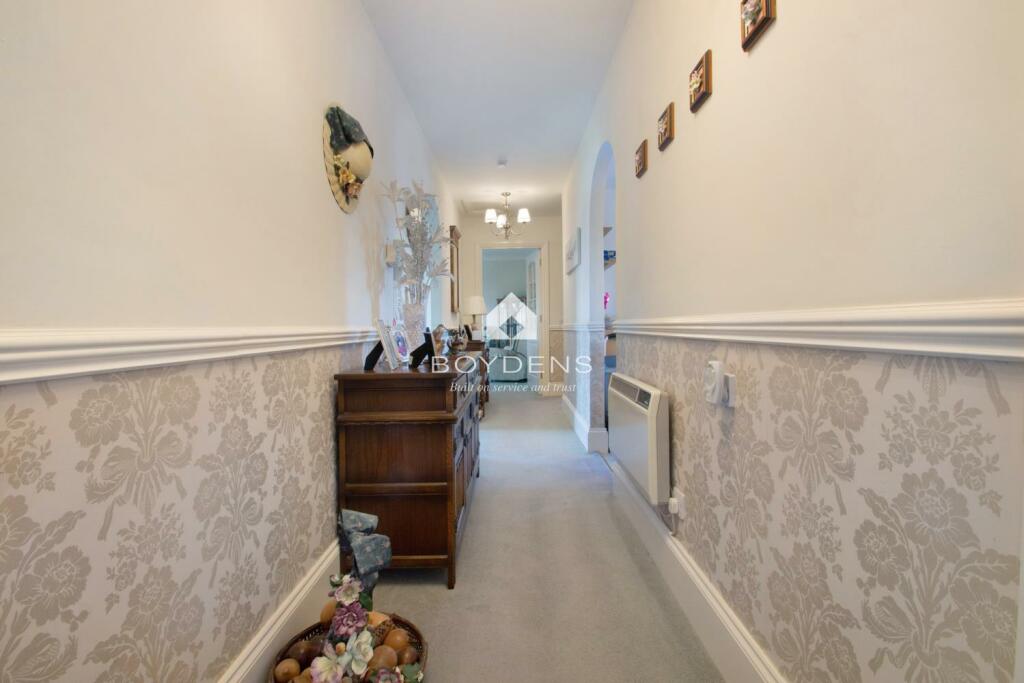 Additional image 11 of THE GRAND, FRINTON ON SEA