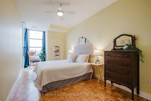 Additional image 21 of 1 Leaside Park Dr Unit 303