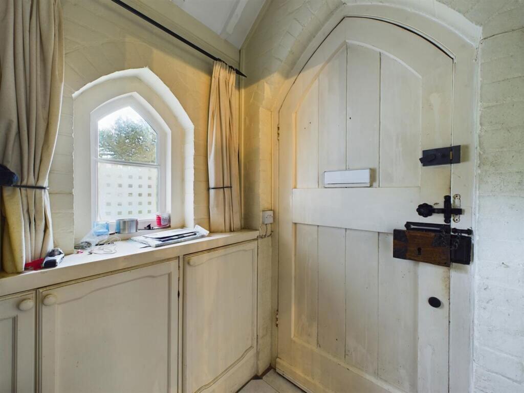 Additional image 13 of Coulsdon Road, Coulsdon, CR5 2LG