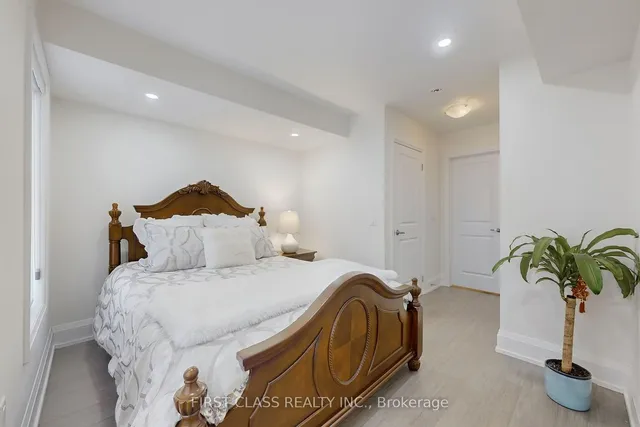 Additional image 32 of 22 Kenneth Wood Cres