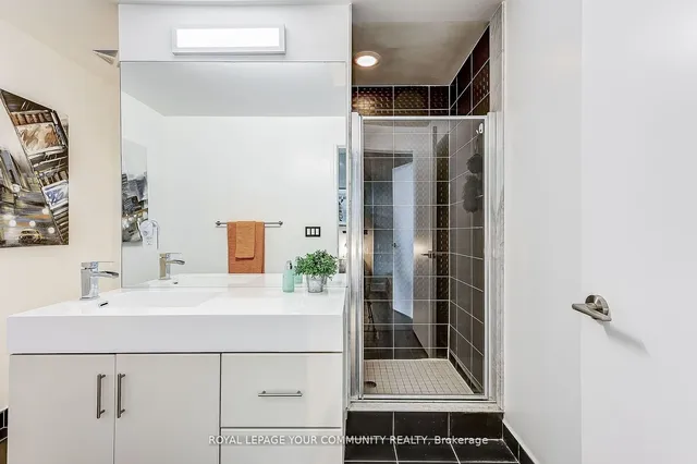 Additional image 29 of 35 Brian Peck Cres Unit 807