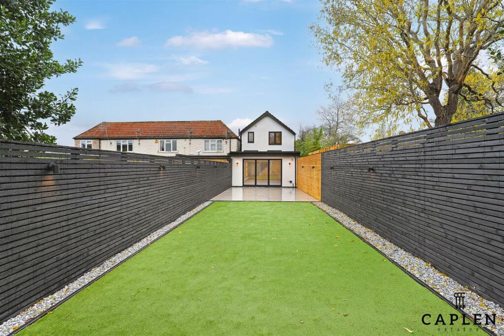 Additional image 13 of Coopers Hill, Ongar