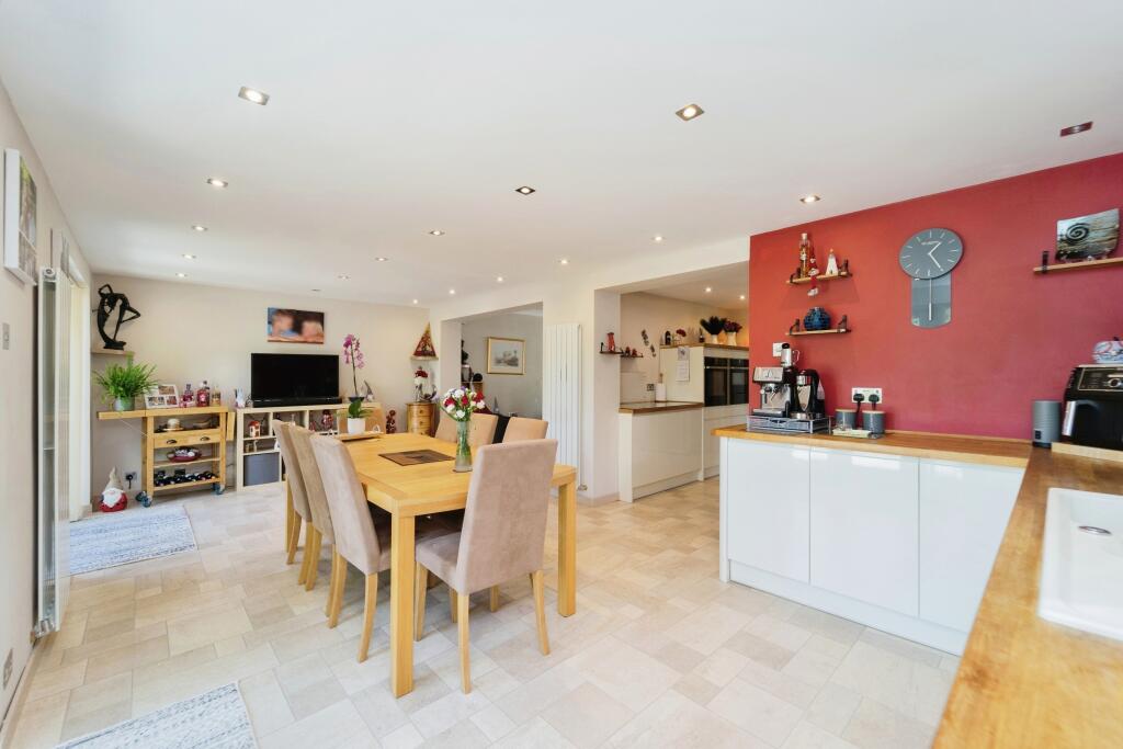 Additional image 8 of Bennett Close, Willaston, Cheshire, CH64