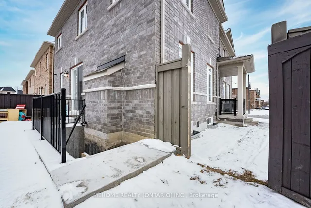 Additional image 39 of 351 Royal West Dr