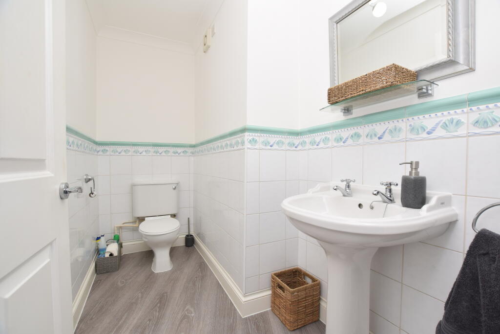 Additional image 17 of Pier Avenue, Clacton-on-Sea, CO15