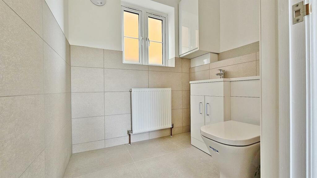 Additional image 12 of Fifth Avenue, Frinton-On-Sea