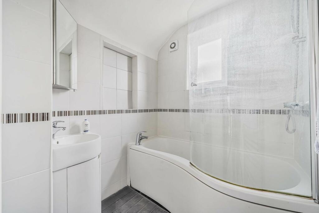 Additional image 14 of Waddington Avenue, Coulsdon, CR5