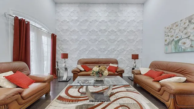 Additional image 22 of 53 Lampman Dr