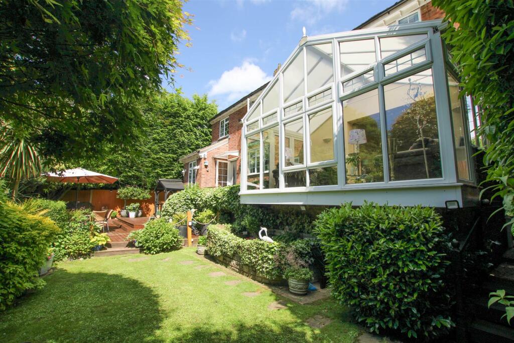 Additional image 21 of Highland Grove, Billericay