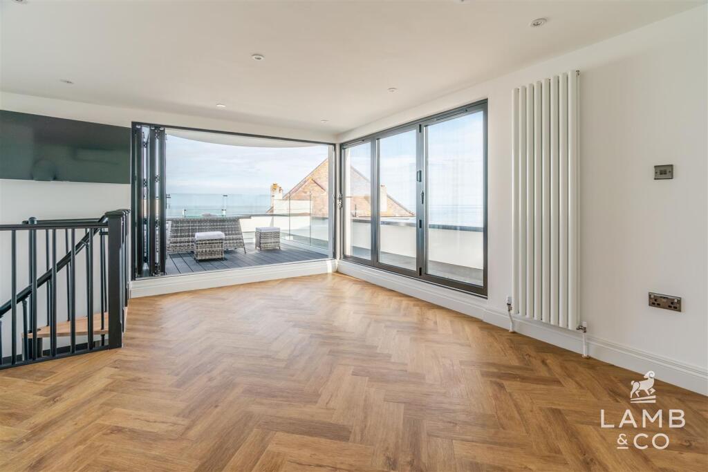 Additional image 20 of Freshwinds, Percival Road, Walton On The Naze