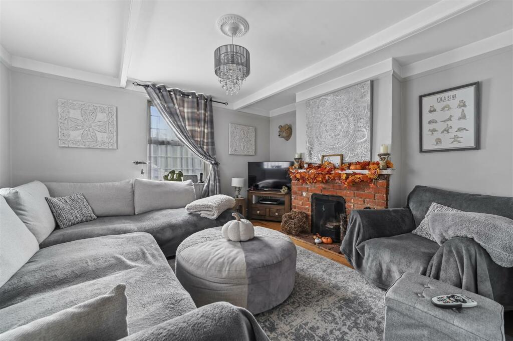 Additional image 4 of The Green, Tendring