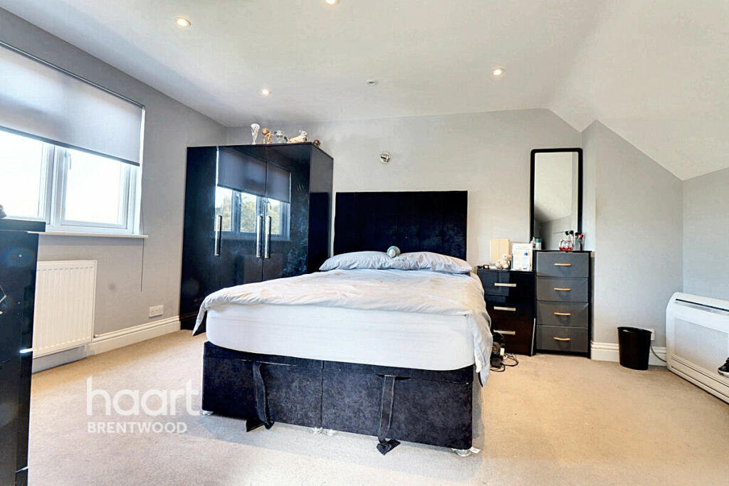 Additional image 26 of Middle Road, Brentwood