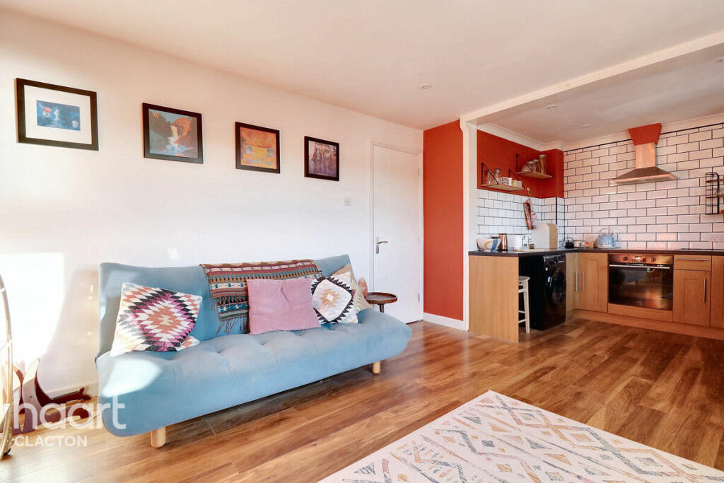 Additional image 4 of Selsey Avenue, Clacton-On-Sea