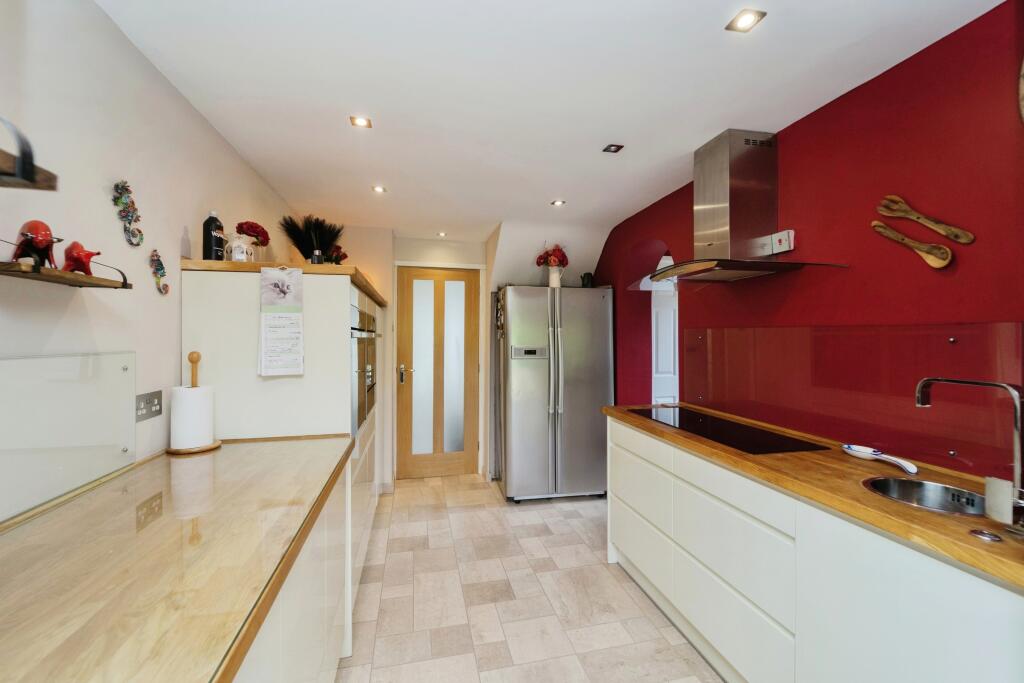 Additional image 15 of Bennett Close, Willaston, Cheshire, CH64