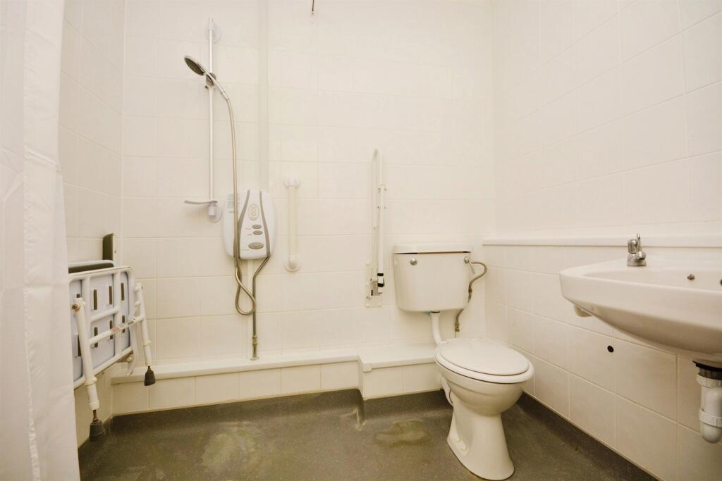 Additional image 6 of Robinsbridge Road, Coggeshall, Colchester