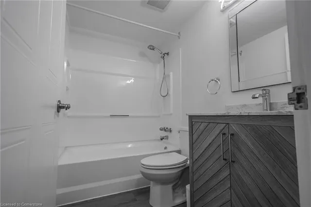 Additional image 14 of 3227 King St Unit 311